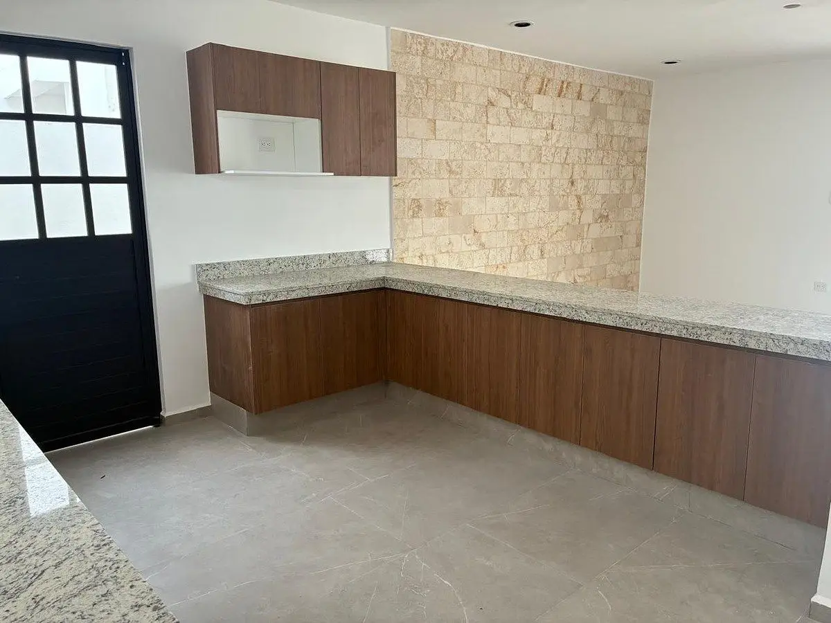 Casa en Venta con Balcón en Residencial Adara, Temozón Norte — foto 6