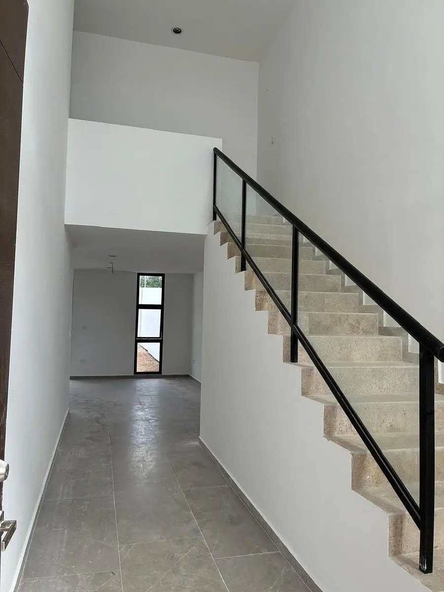En Venta Casa con Terraza | Priv. Residencial Adara, Temozón | — foto 2