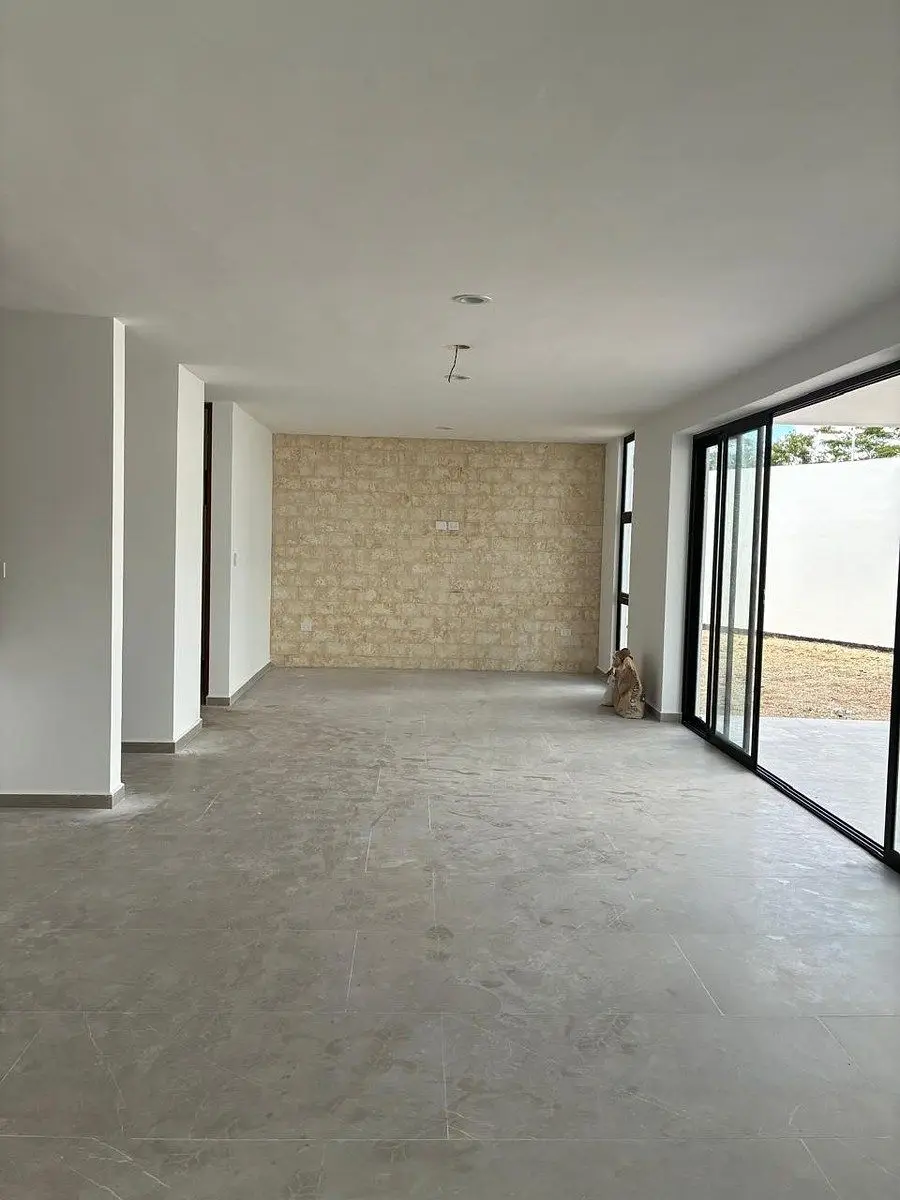 En Venta Casa con Terraza | Priv. Residencial Adara, Temozón | — foto 3