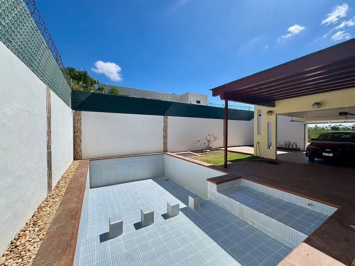 Amplia Casa Cerca de Plaza la Isla en Mérida Norte — foto 2