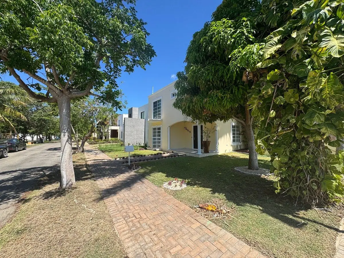 Amplia Casa Cerca de Plaza la Isla en Mérida Norte — foto 3