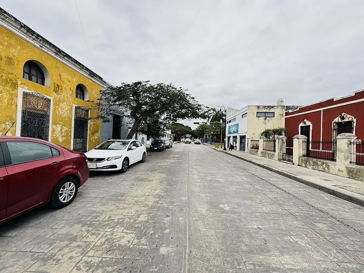 Casa Colonial para Remodelar en el Centro de Mérida en Importante Avenida — foto 2