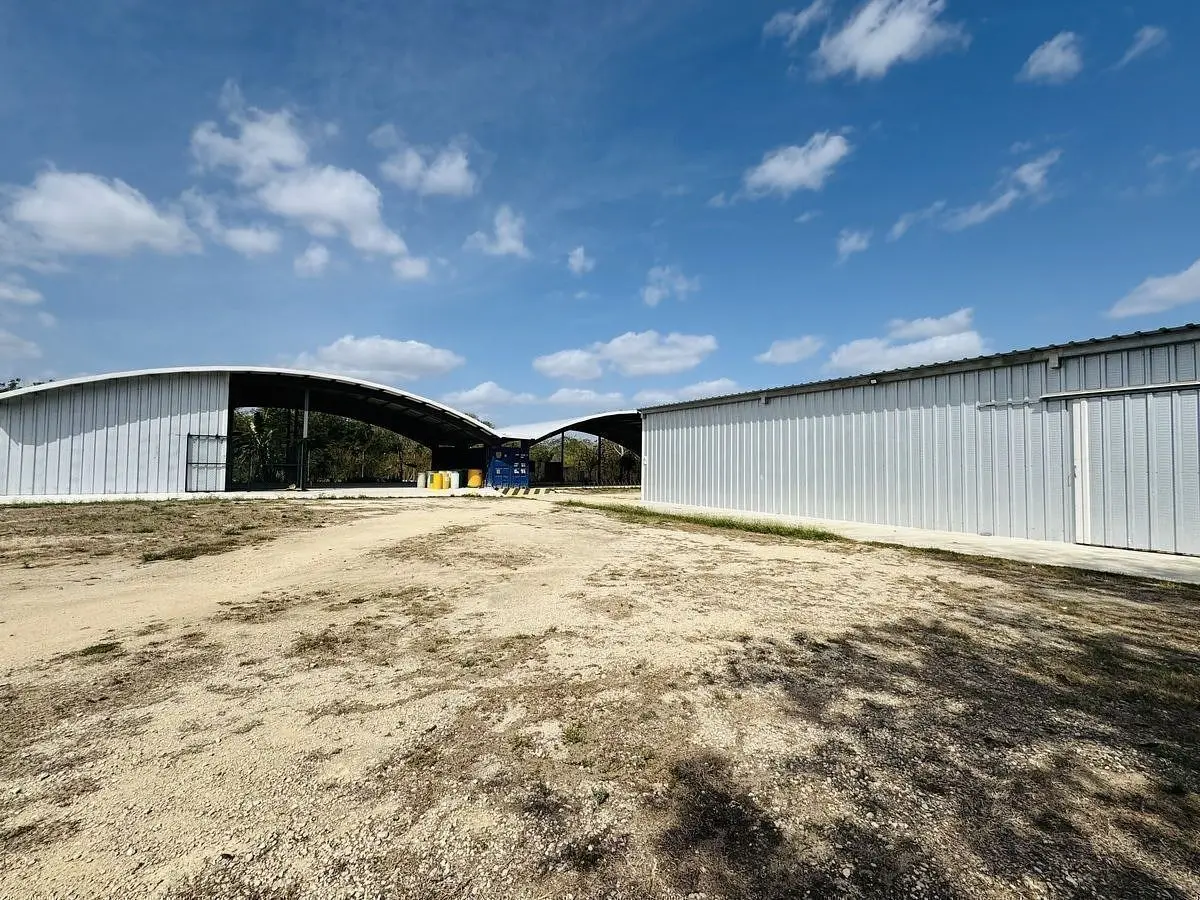 En Renta Nave Industrial en Hunucma Mérida Zona Industrial | con Paneles Solares — foto 3