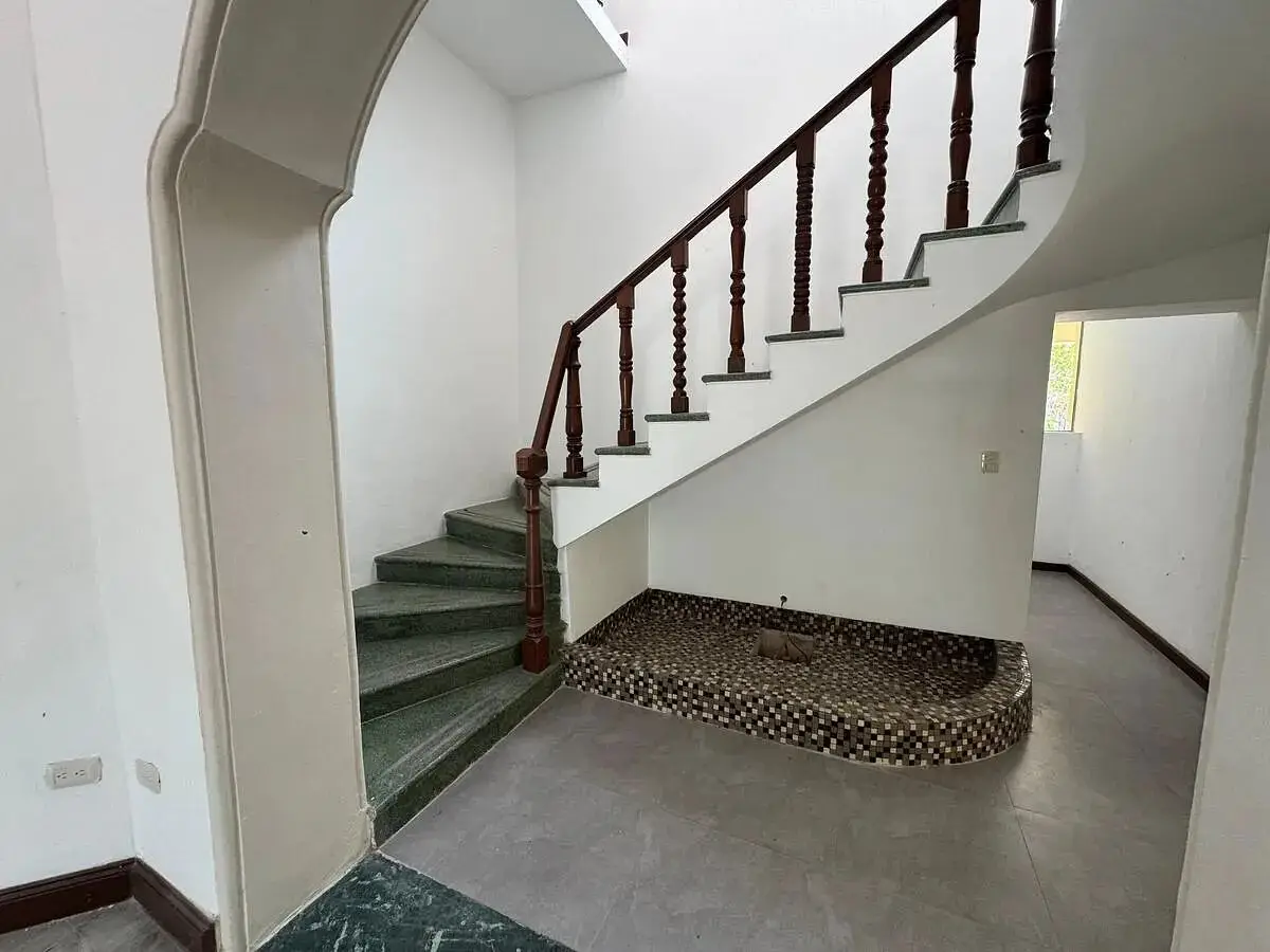 En Renta Casona Premium en Paseo de Montejo, Ideal para Oficinas o Negocio — foto 5