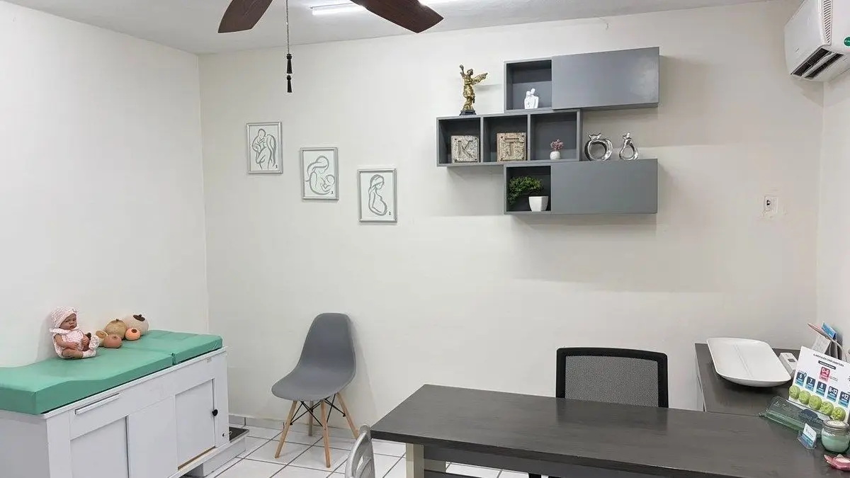 En Renta Consultorio Sobre Avenida Principal en Chuburná Mérida Norte — foto 5