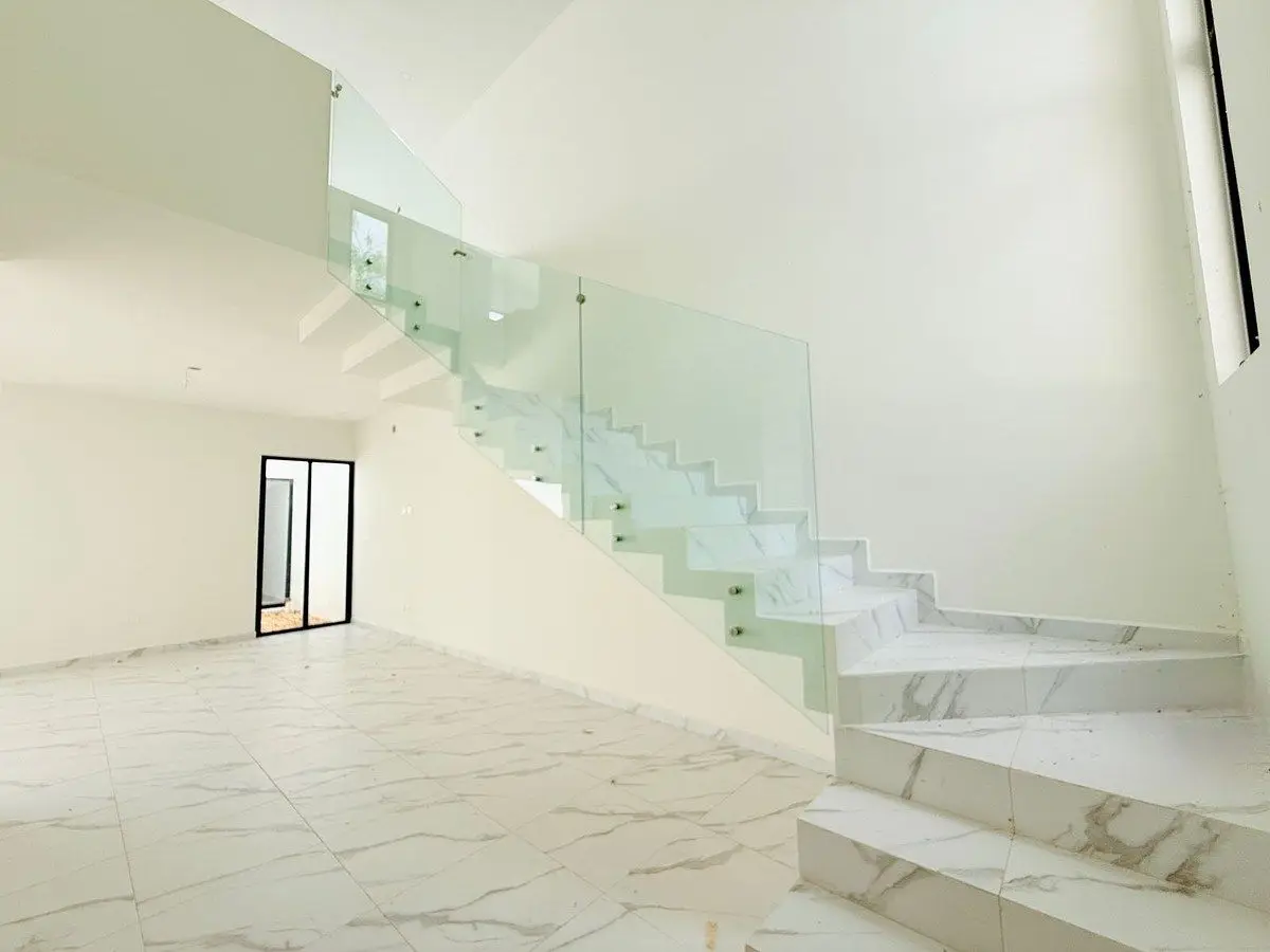 Casa en Venta en Privada Residencial en Paneles Solares — foto 2