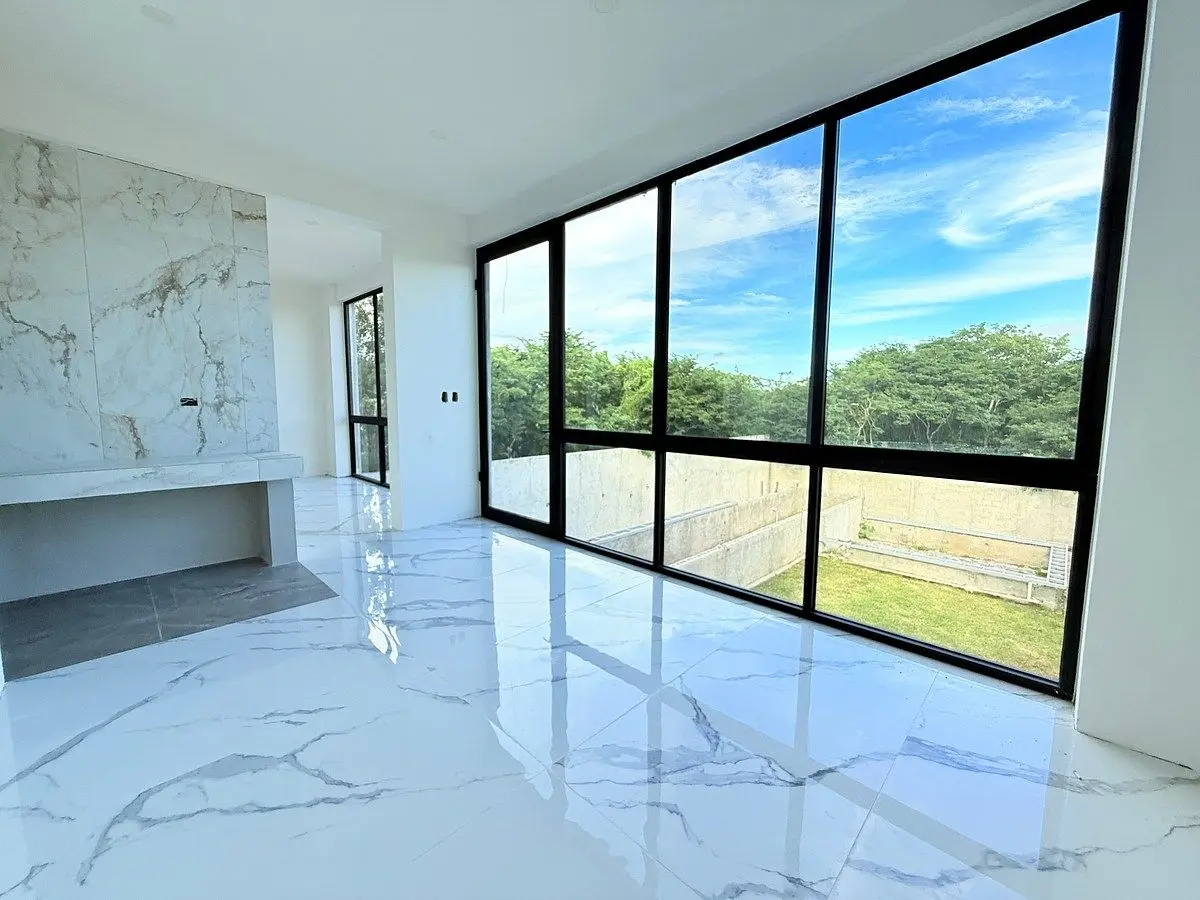En Venta Casa de 5 Recámaras en Privada Blanca Residencial en Mérida — foto 4