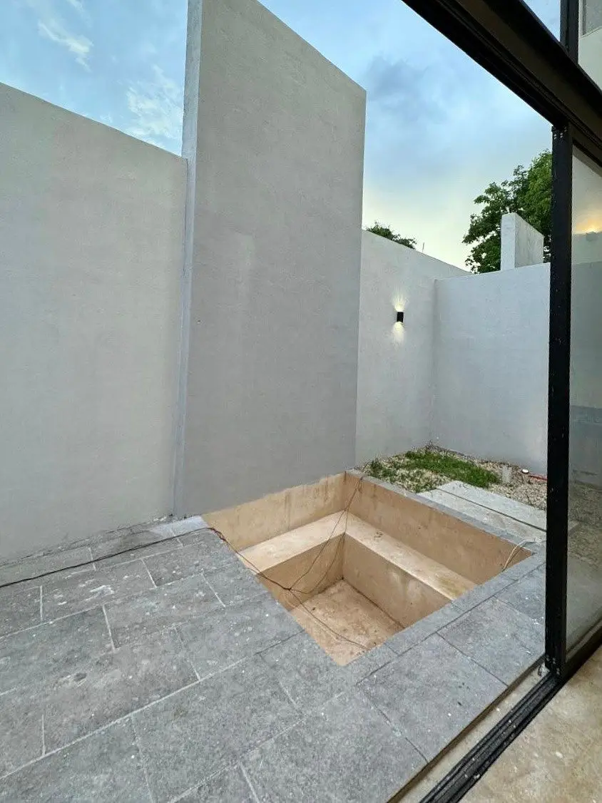 En Venta Casa Tipo Townhouse en Zona Norte Mérida I Privada Celesta Cholul — foto 4