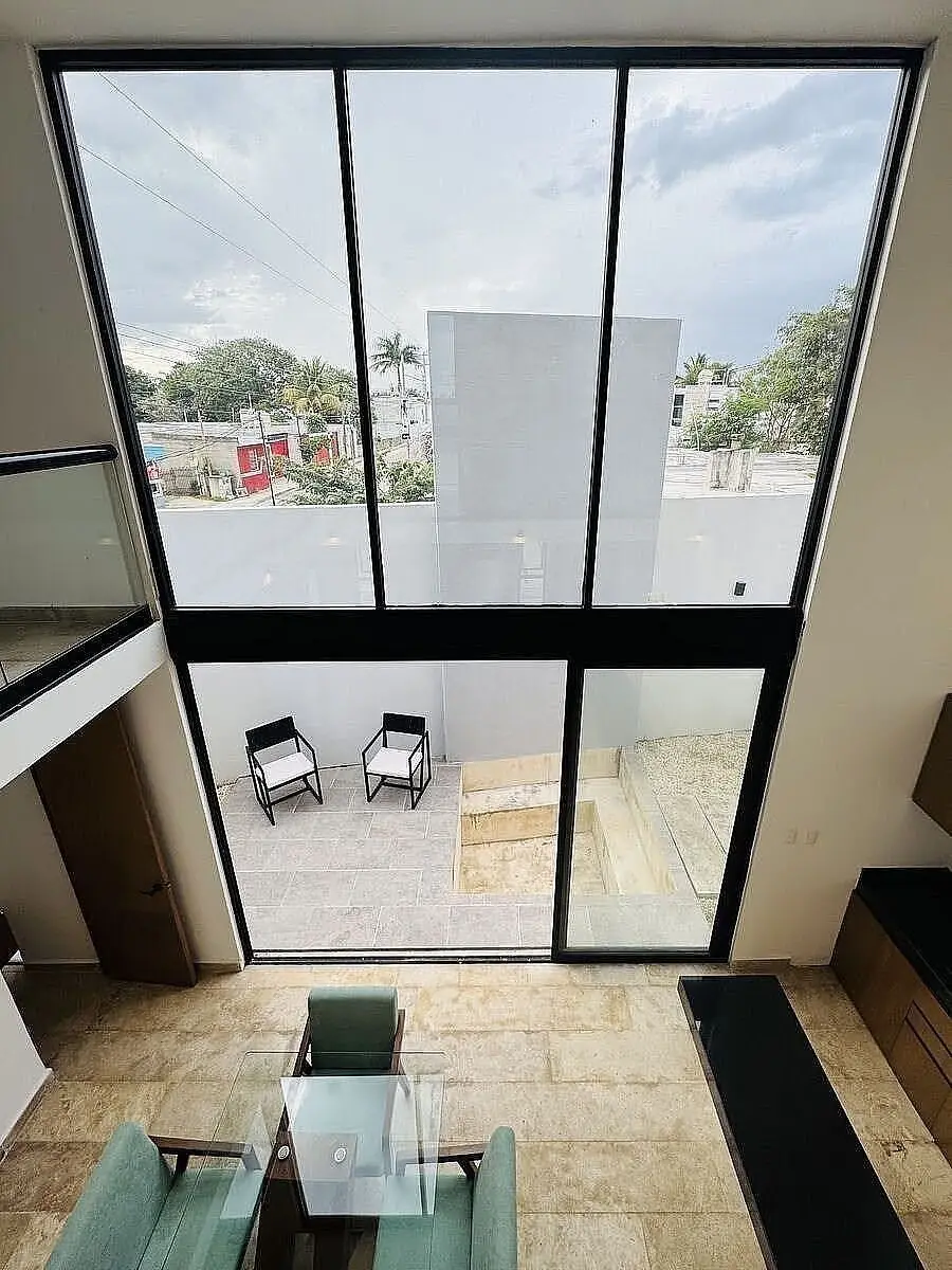 En Venta Casa Tipo Townhouse en Zona Norte Mérida I Privada Celesta Cholul — foto 2