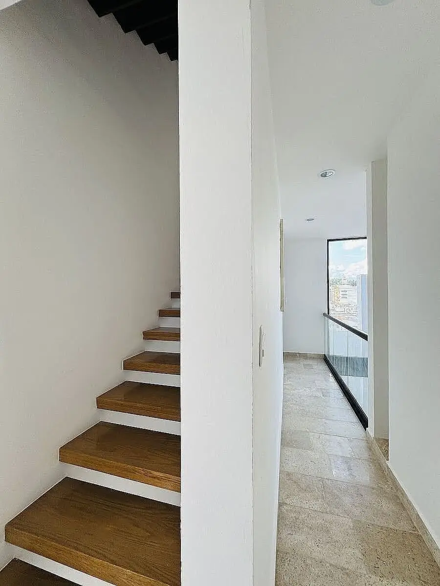 En Venta Casa Tipo Townhouse en Zona Norte Mérida I Privada Celesta Cholul — foto 6