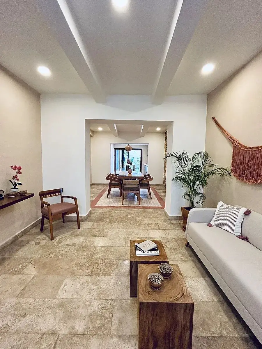 En Venta Casa con Piscina en el Centro de Merifa — foto 2