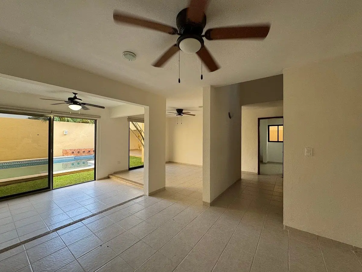 En Venta Casa en García Lavin Mérida Privada Xaman Kab — foto 5