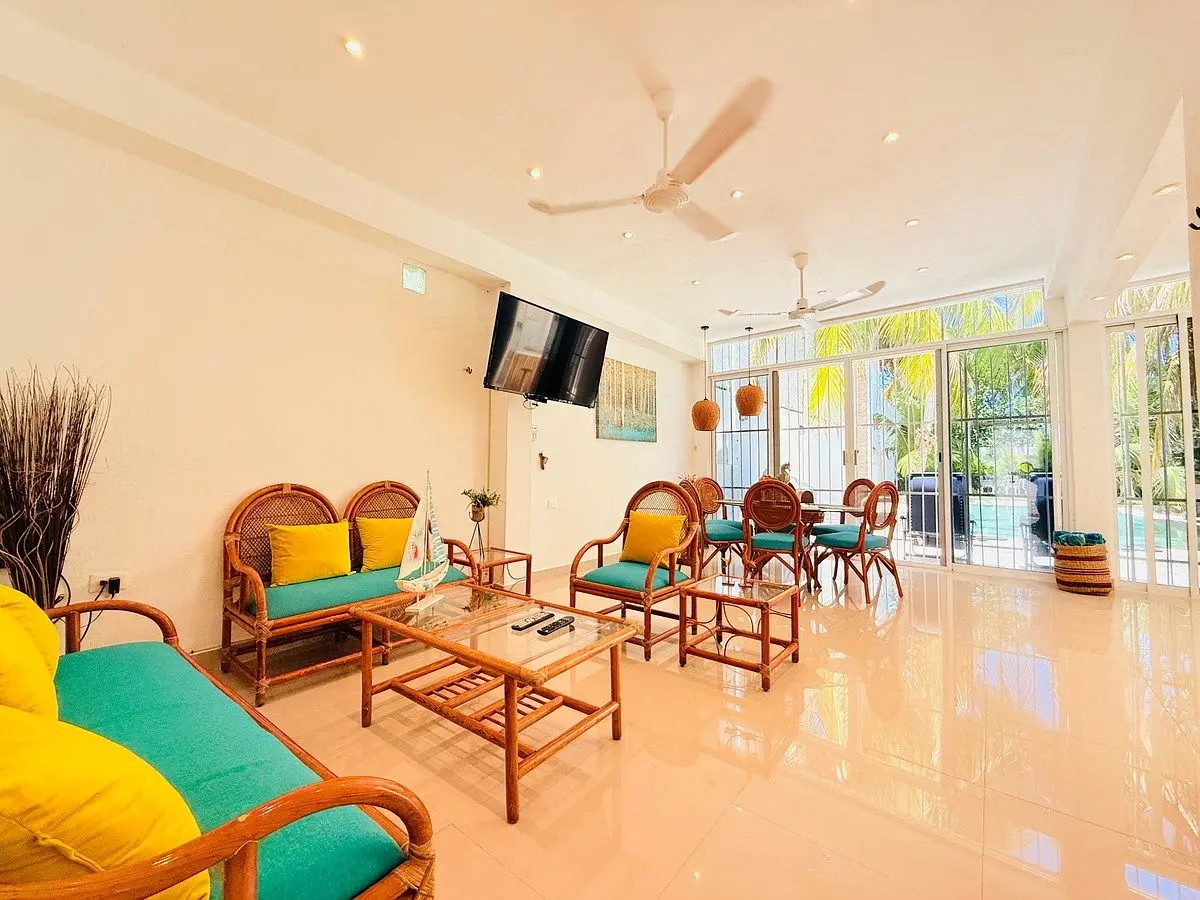 Casa en Venta a 60 Metros del Mar en Progreso