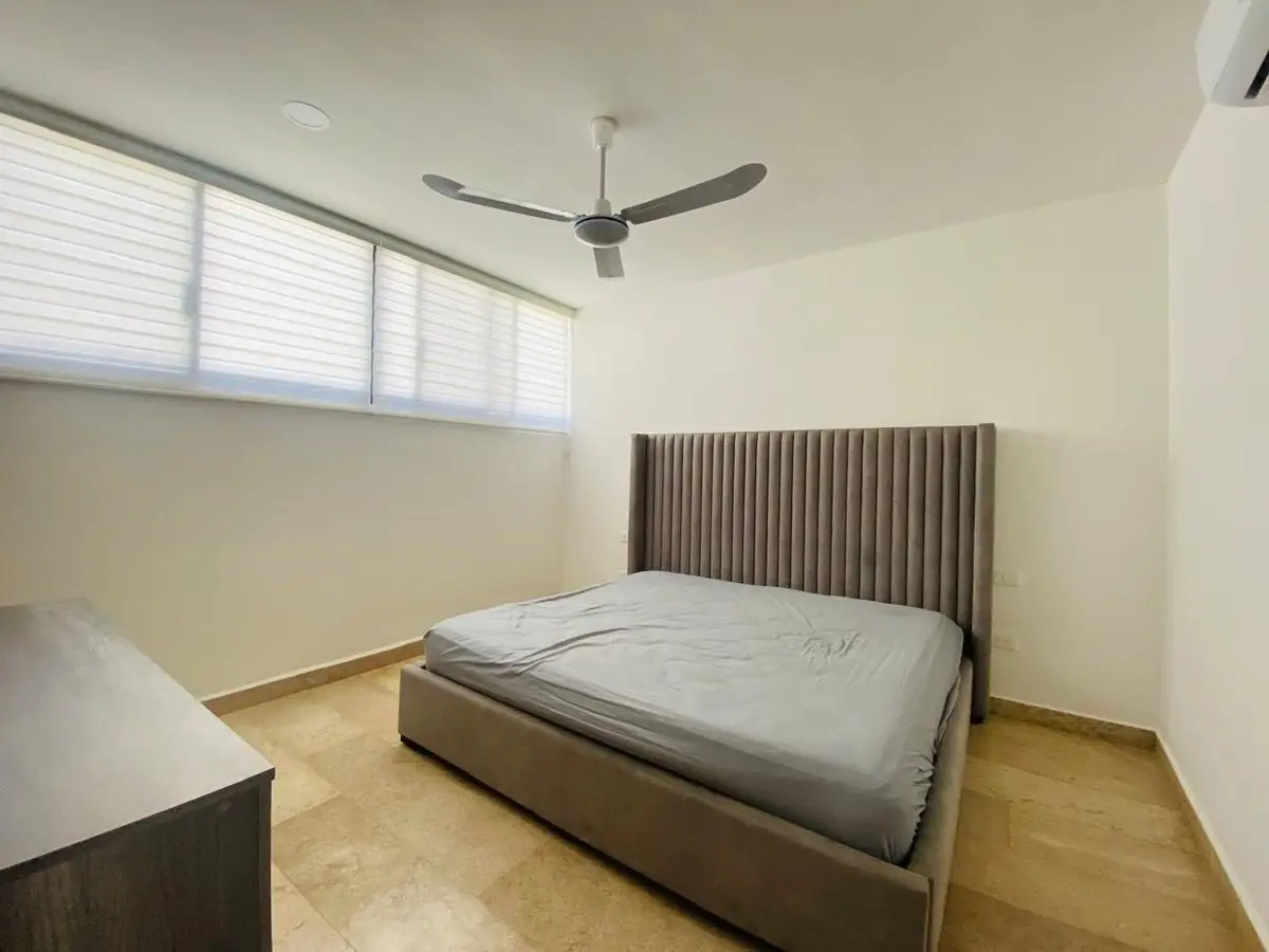 En Renta Amplio Departamento de 2 Hab Sin Muebles, en Mérida Temozon — foto 5