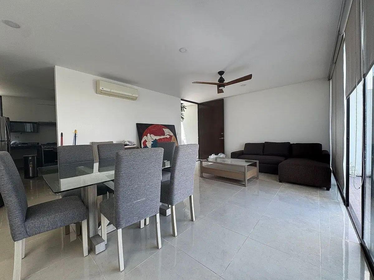 En Renta Bonita y Moderna Casa en Privada Amantea con Amenidades Mérida Cholul — foto 4