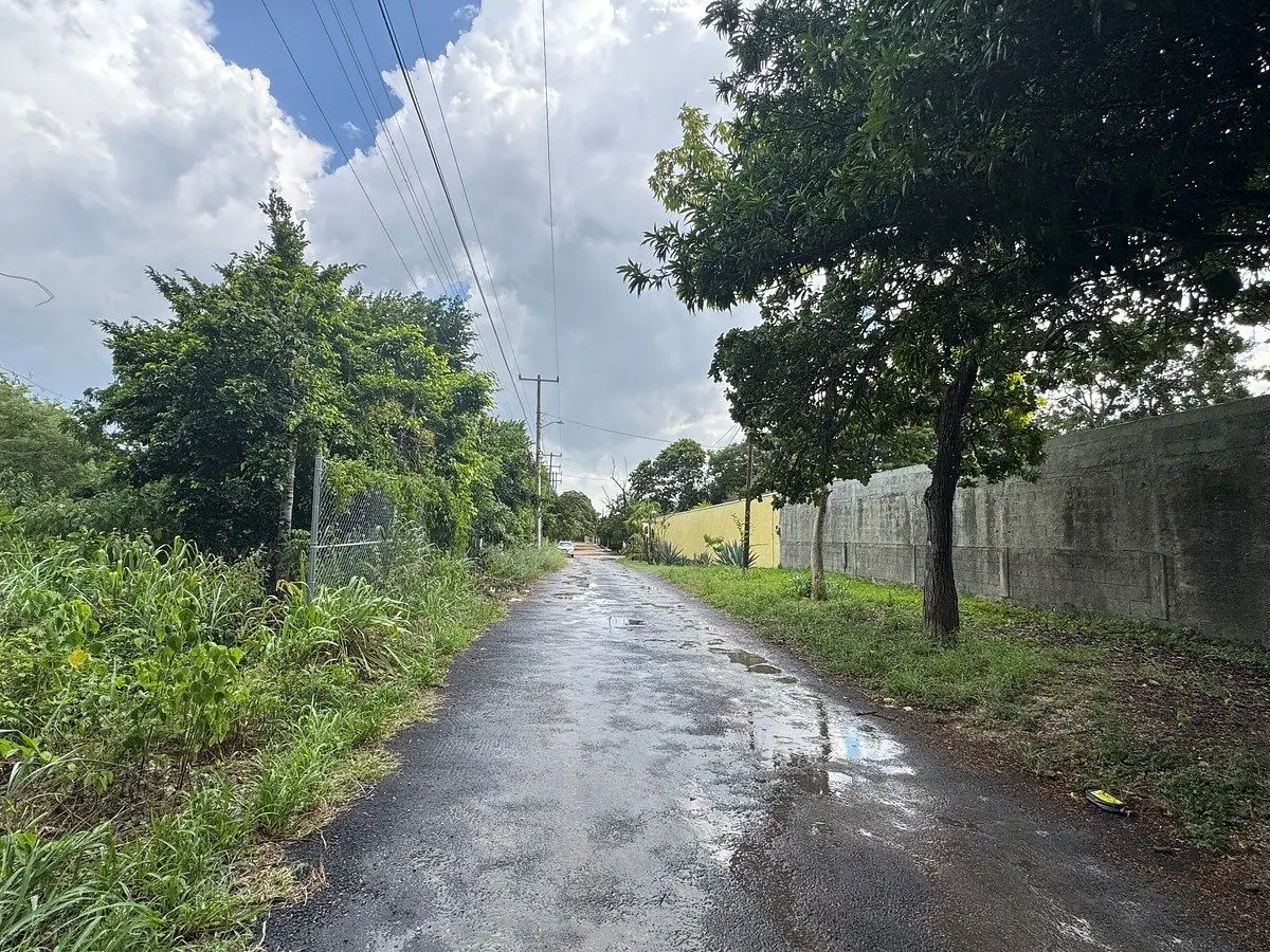 En Venta Terreno en Cholul Mérida Yucatán Cerca de Avenida Tixcuytun — foto 2