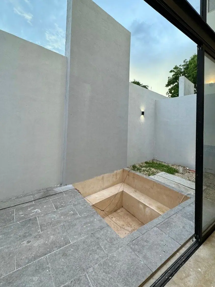 En Venta Casa Tipo Townhouse en Zona Norte Mérida I Privada Celesta Cholul — foto 4