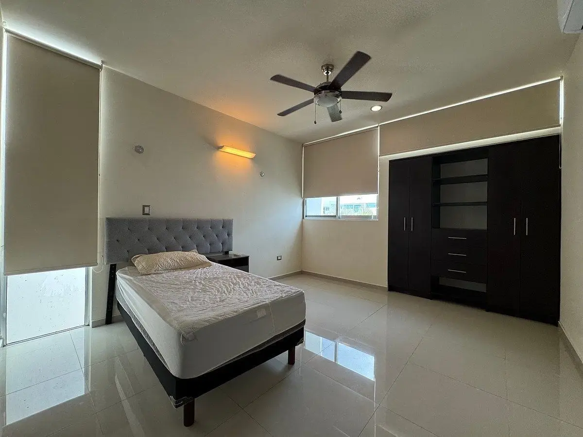 En Venta Casa en Privada Altabrisa Residencial en Mérida Norte — foto 3