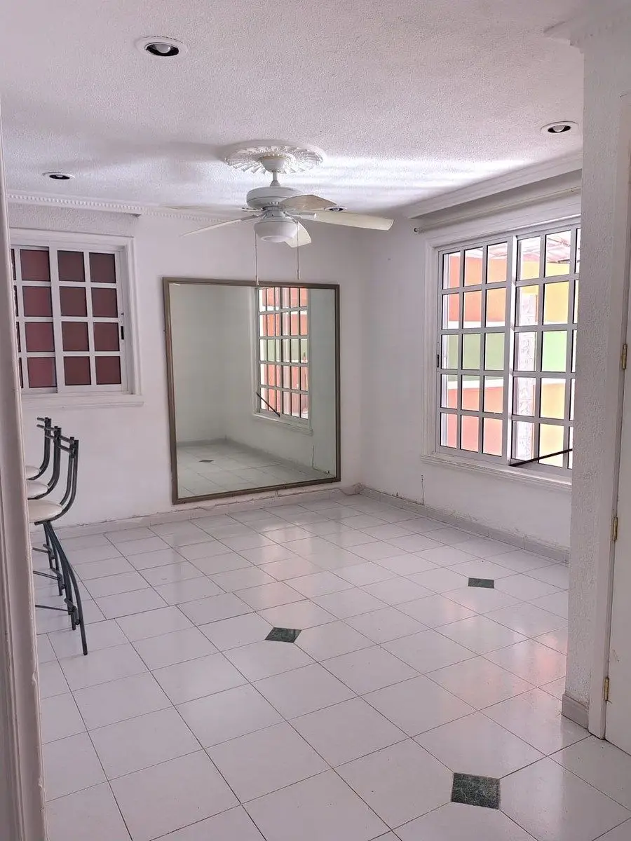 Casa en Venta con 4 Recámaras Ubicada en Fco de Montejo — foto 4