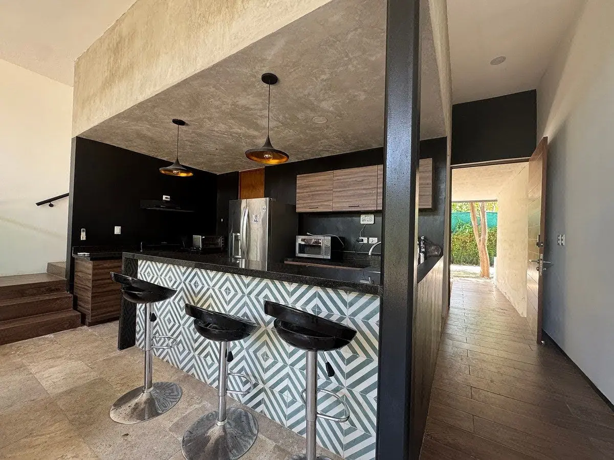 Se Renta con Paneles Solares en Montebello Mérida Casa Tipo Townhouse