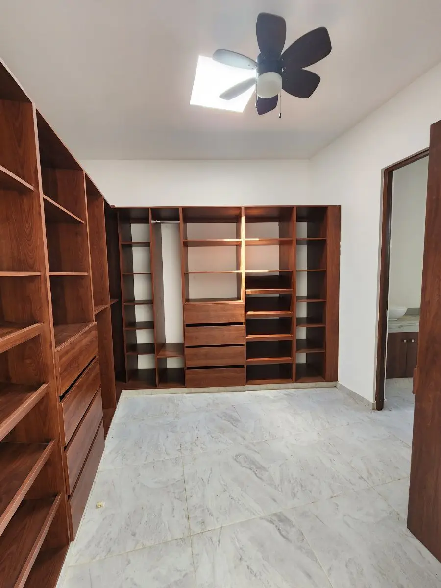 Casa de 1 planta con páneles solares Cholul en privada — foto 4