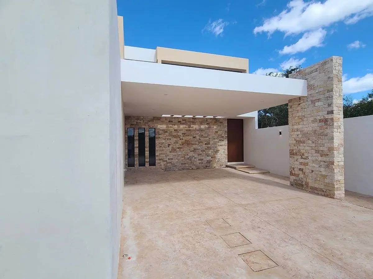 Casa Residencial de 4 Recamaras Ubicada en el Norte de Merida — foto 2