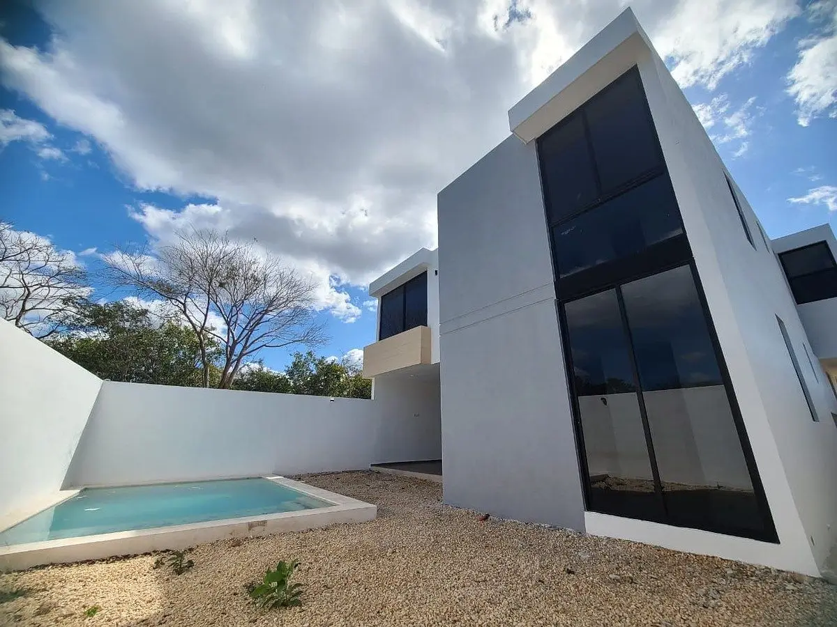 Casa Residencial de 4 Recamaras Ubicada en el Norte de Merida — foto 4
