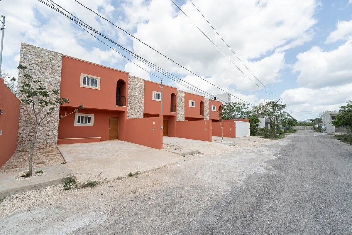 Casa Tipo Colonial de Dos Plantas Ubicada en el Norte de Merida — foto 2