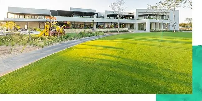 Terreno en Esquina Ubicado en Privada Residencial al Norte de Merida