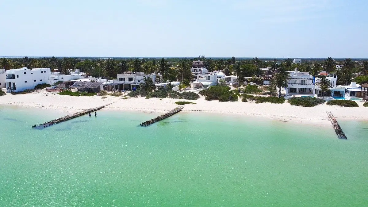 Villa de 4 Recamaras Frente a la Playa de Chelem — foto 3