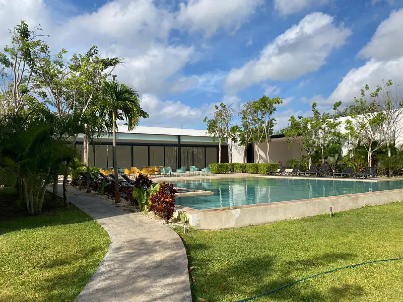 Lote Residencial en Privada con Amenidades en el Norte de Merida — foto 2