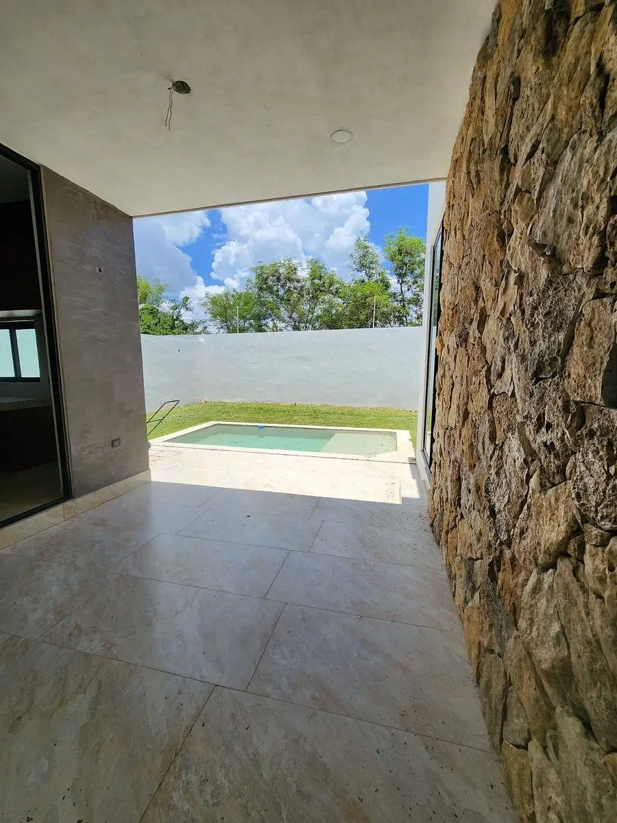 Casa de Dos Plantas Ubicada en Privada Residencial con Amenidades en el Norte de — foto 3