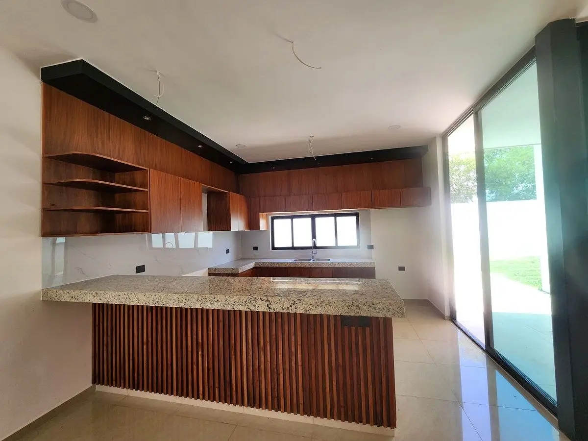 Casa de Dos Plantas Ubicada en Privada Residencial con Amenidades en el Norte de — foto 5