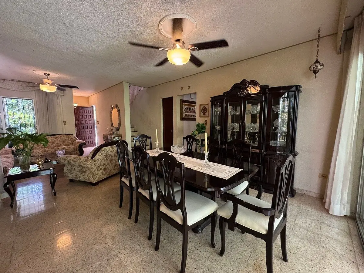 Casa de Dos Plantas en el Norte de Merida en Villas del Sol — foto 6