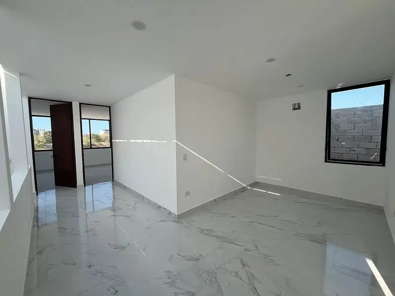 Casa de Dos Plantas Ubicada en Privada Residencial con Amenidades en el Norte — foto 3