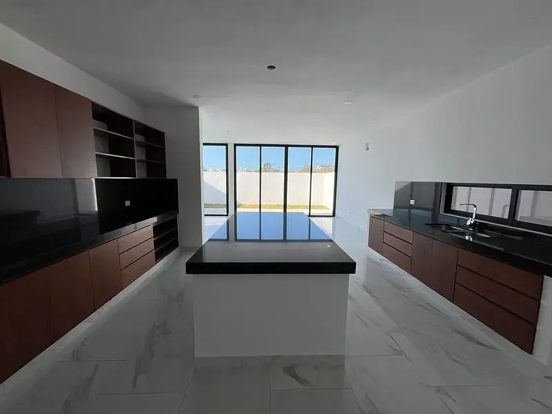 Casa de Dos Plantas Ubicada en Privada Residencial con Amenidades en el Norte — foto 5