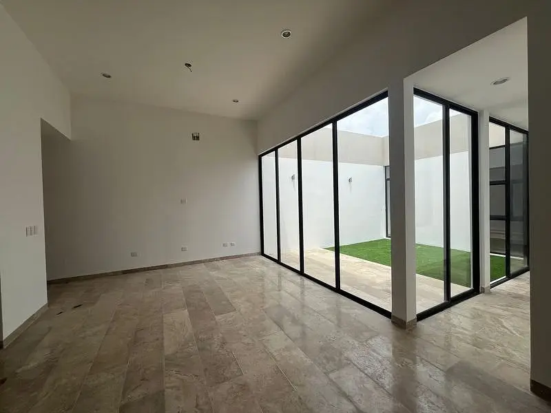 Casa de una Planta Ubicada en Privada Residencial con Amenidades en el Norte de — foto 2