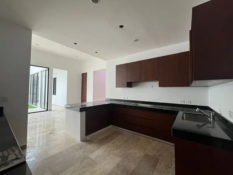 Casa de una Planta Ubicada en Privada Residencial con Amenidades en el Norte de — foto 3