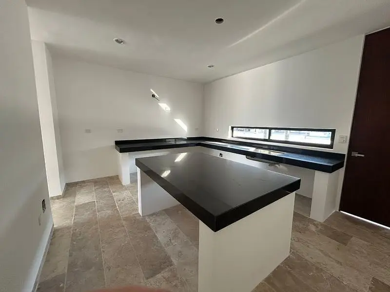 Casa de Dos Plantas Ubicada en Privada Residencial con Amenidades en el Nte de M — foto 3