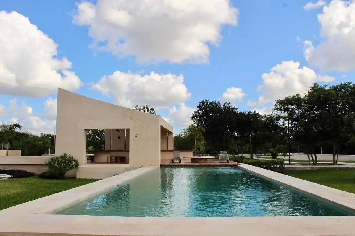 Terreno en Venta en Merida, en Privada con Amenidades Ubicado en Jardines la Rej — foto 2