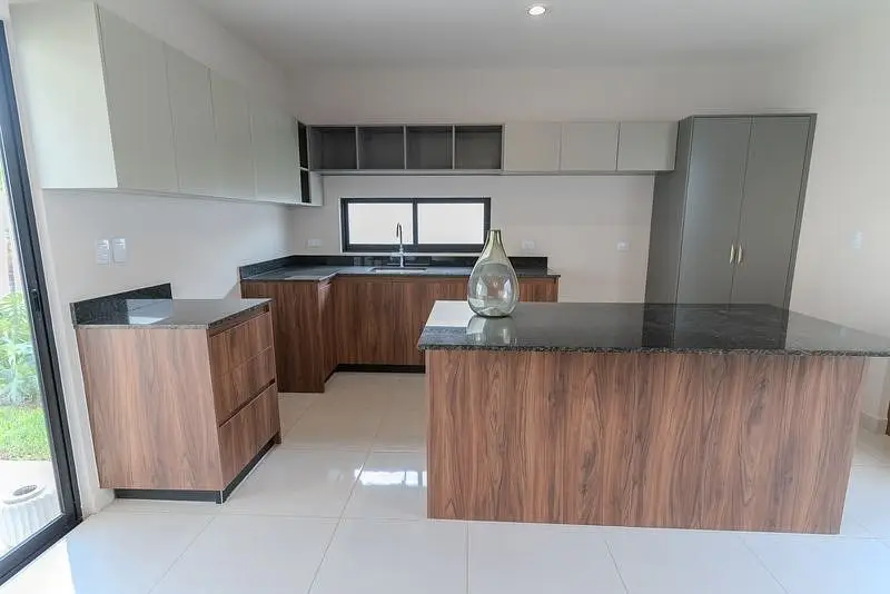 Casa de una Planta en Privada con Amenidades Ubicada en el Norte de Merida — foto 6