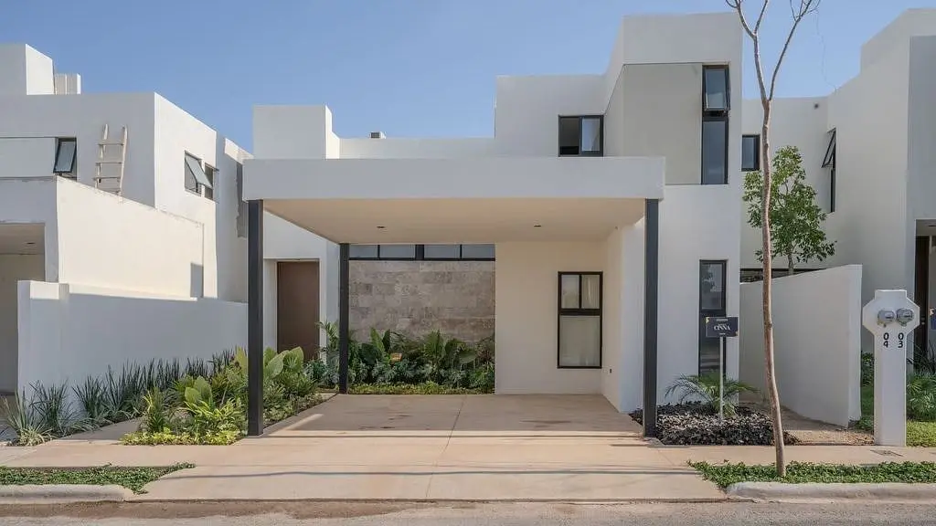 Casa Dos Plantas en Privada con Amenidades Ubicada en el Norte de Merida — foto 3