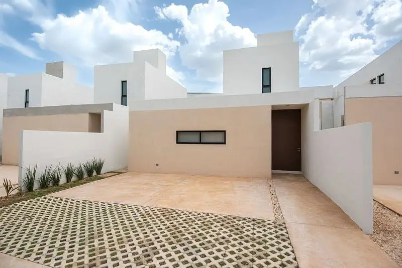 Casa de Dos Plantas y 3 Recamaras Ubicadas en Elnorte de Merida