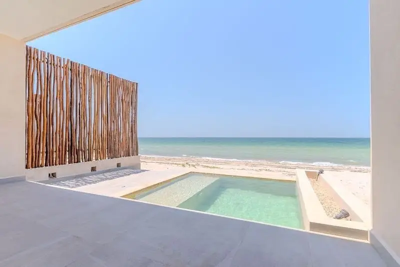 Casa Tipo Villa de 3 Recamaras Frente al Mar de Telchac