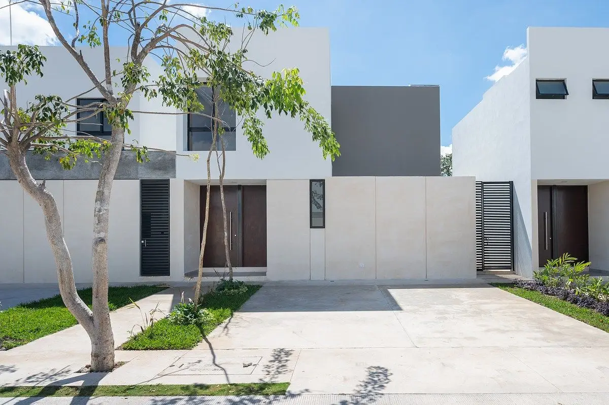 Casa de Dos Plantas en Privada con Amenidades Ubicadad al Norte de Merida