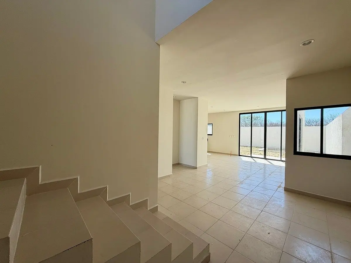 Casa de Dos Plantas Ubicada en Privada en el Norte de Merida — foto 2