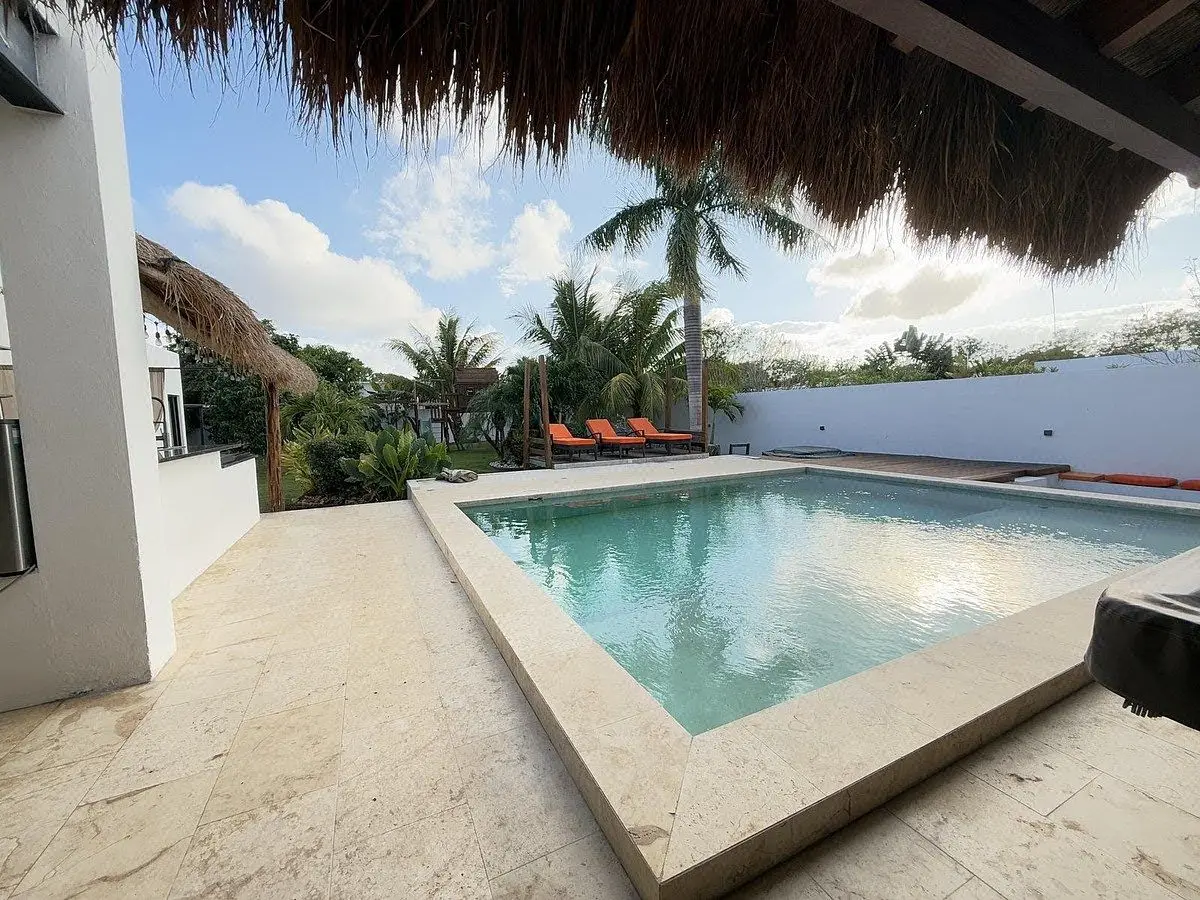 Casa en Venta en Privada con Amenidades Ubicada al Norte de Merida — foto 2