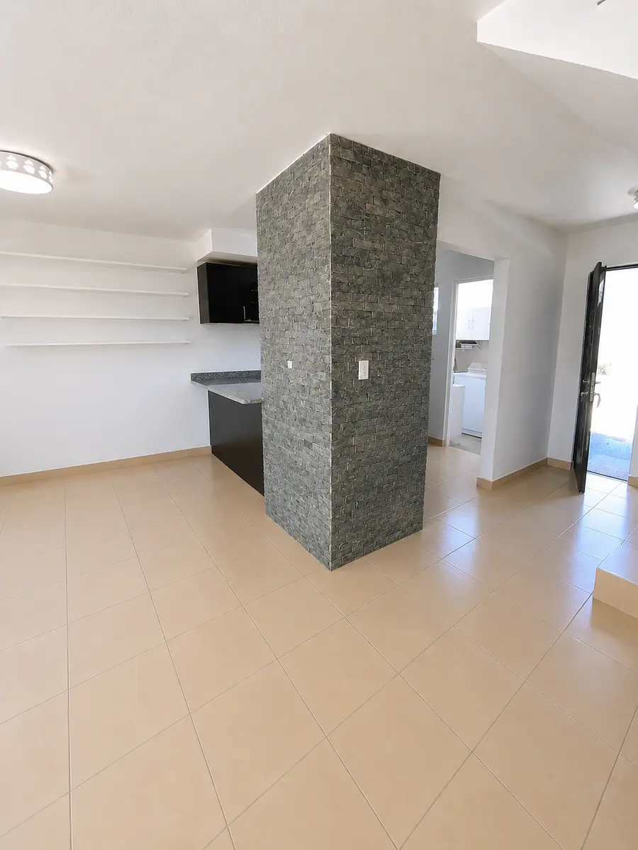 Casa en Renta – Sin Amueblar — foto 2