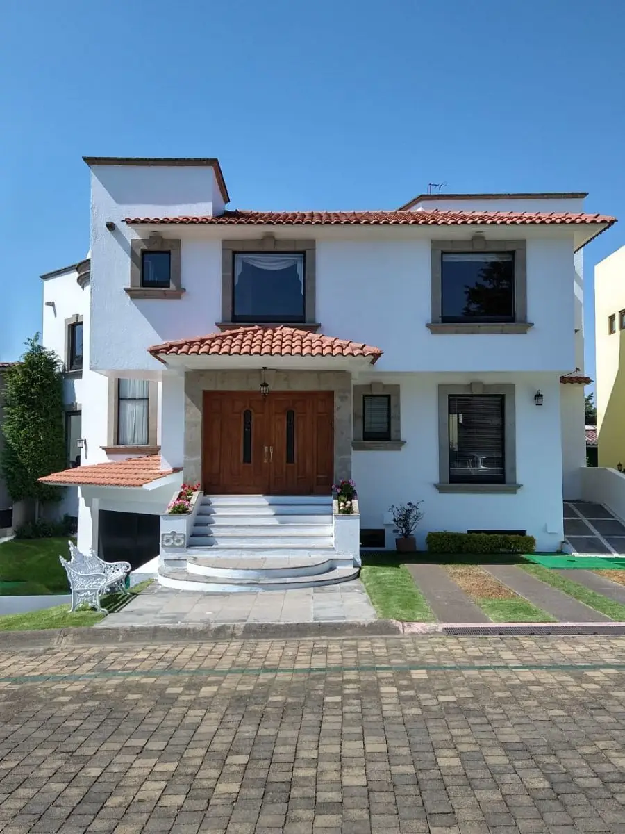 Venta de Casa, Club de Golf los Encinos Lerma 5 Recámaras Jardín Terraza