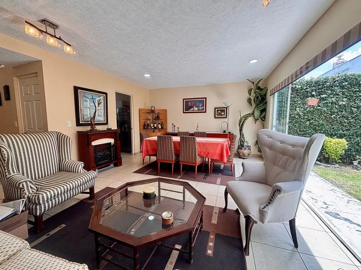 Casa en Venta Hacienda Lerma con Ubicacion Estrategica